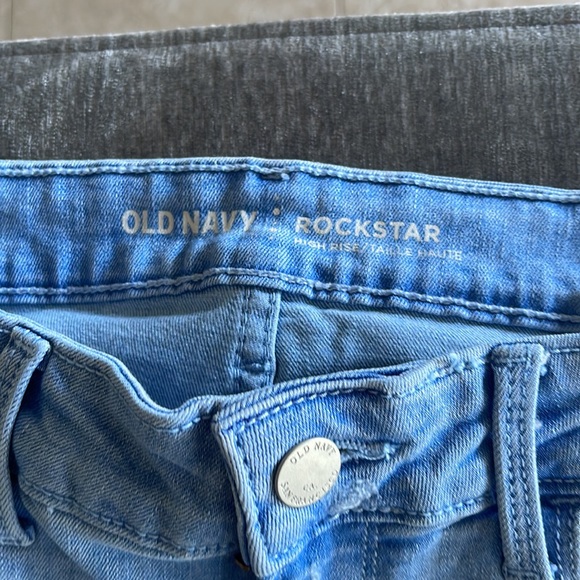 New with tags size 8 Old Navy jeans - Picture 3 of 3